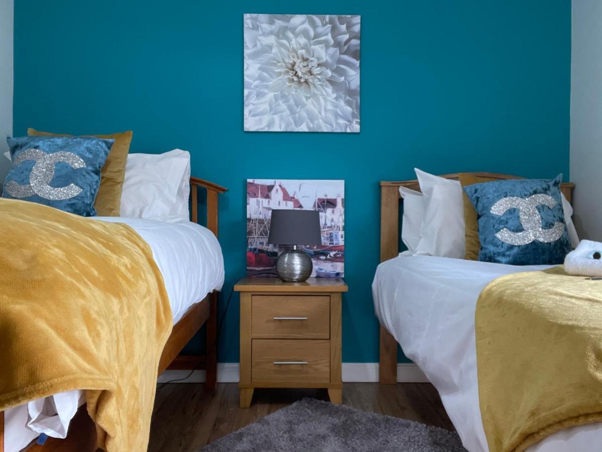 King Court Apartment Motherwell Ngoại thất bức ảnh